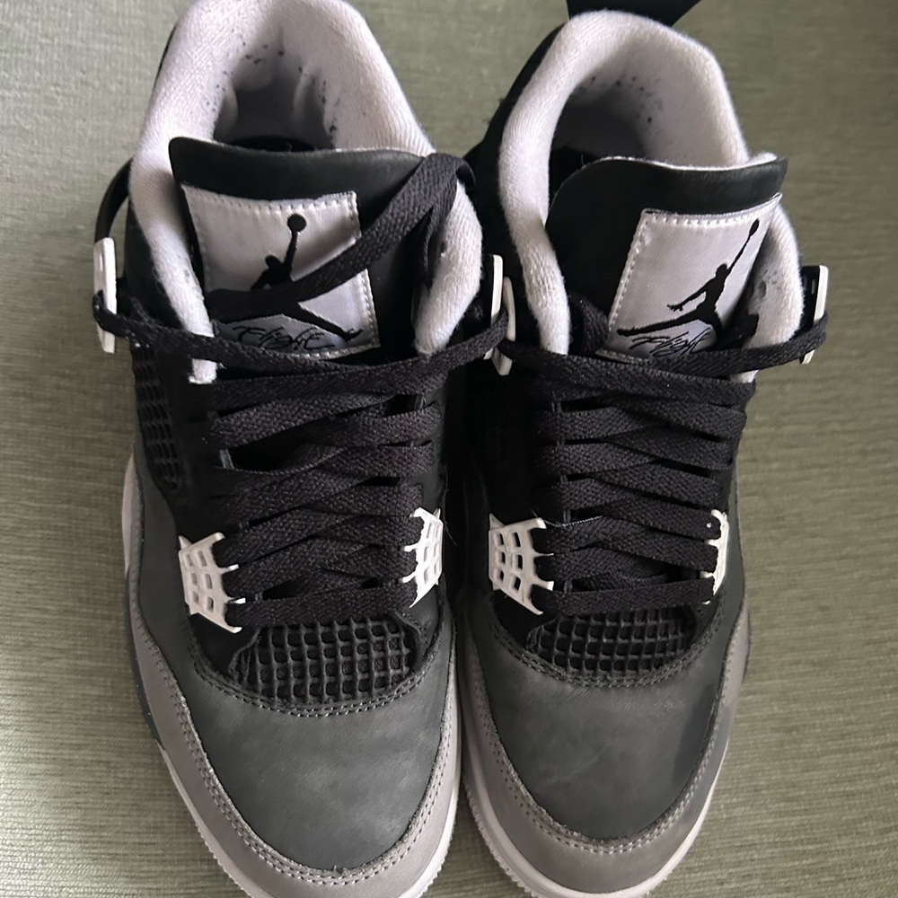 Jordan Men's Charcoal and White Sneakers